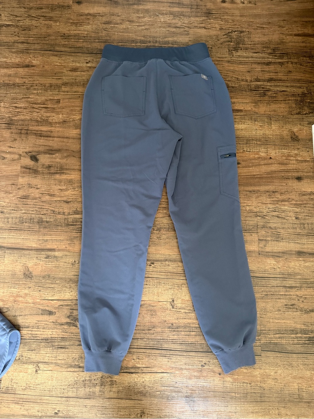 FIGS Technical Collection Scrub Set - Picture 6 of 6